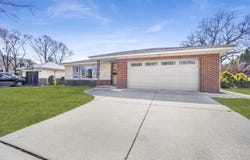 2921 Lahon Street, Park Ridge, IL 60068