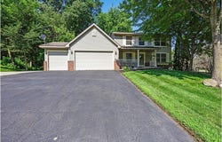 26610 Oakridge Way, Elko New Market, MN 55020