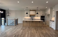 9019 Freedom Circle, Lenexa, KS 66227