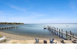 106 King Philip Ave, Bristol, RI 02809