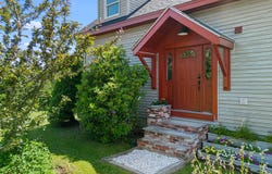 53 Bobolink Lane, Thomaston, ME 04861