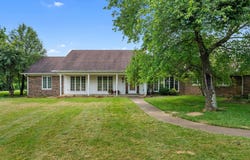 2100 Vince Road, Nicholasville, KY 40356