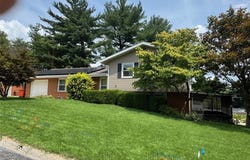 1423 SHELLEY Drive, Vandalia, IL 62471