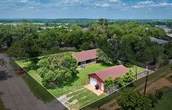 931 Doole St, Mason, TX 76856