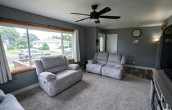 507 W QUARRY Street, Maquoketa, IA 52060