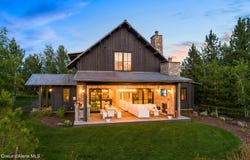 6431 S SETTLERS POND CT, Harrison, ID 83833