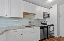15 S 1st Street, Minneapolis, MN 55401