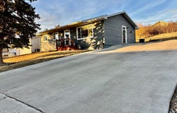 466 W 12th, Winner, SD 57580