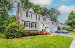 107 Oak Ln, Cranford Twp., NJ 07016-2039