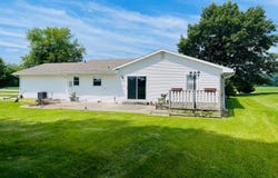 1600 Lakeview Heights, Pittsfield, IL 62363