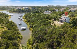 19426 Fisher LN, Spicewood, TX 78669