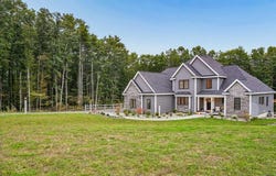 12 Olympus Way, Bedford, NH 03110