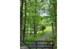 1367 ED ARNOLD ROAD, AUGUSTA, WV 26704
