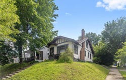 3500 James Avenue N, Minneapolis, MN 55412