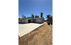 18560 Haines, Perris, CA 92570