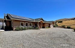 3303 Piute Hill RD, Lake Isabella, CA 93240