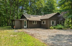 5820 Verta Drive NE, Belmont, MI 49306