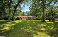 240 DRESHERTOWN ROAD, FORT WASHINGTON, PA 19034