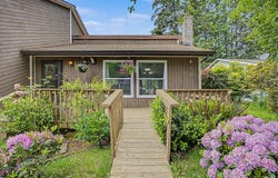 18015 DAVIS St, Sandy, OR 97055
