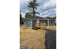 194 BLACKWOOD Avenue, FRANKLINVILLE, NJ 08322