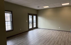 102 Washington St, Marshall, MO 65340