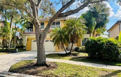 18510 NW 11th Ct, Pembroke Pines, FL 33029
