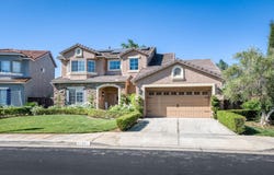 1736 N Holly Avenue, Clovis, CA 93619