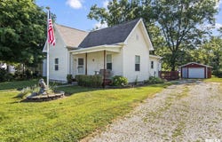 207 EAST Street, Franklin, IL 62638