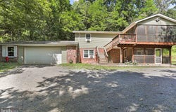 216 ENGLISH MUFFIN WAY, BERKELEY SPRINGS, WV 25411