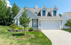 100 Hampton Meadows, Hampton, NH 03842