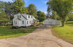 6413 W Duluth Pl, Sturgeon Bay, WI 54235