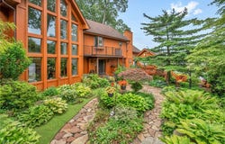 4618 Rex Lake Drive, New Franklin, OH 44319