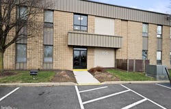 6 DICKINSON DRIVE, GLEN MILLS, PA 19342