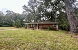 630 W 21st St, LAUREL, MS 39440