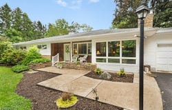 6 Evergreen Pl, Washington Twp., NJ 07840-3912