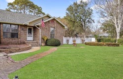 2185 Calle De Castelar, Navarre, FL 32566