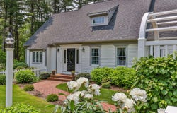 4 Canterbury Lane, Bourne, MA 02532