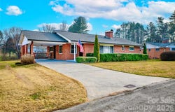 112 Allison Road, Brevard, NC 28712
