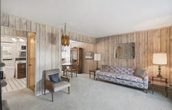 695 Eileen Court, Franklin Square, NY 11010