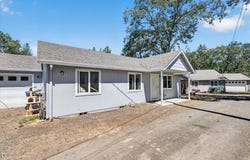 82 Maple Street, Shady Cove, OR 97539