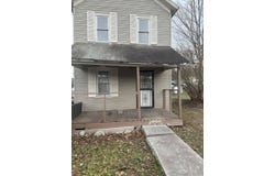 137 Locust St., Rainelle, WV 25962