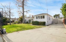 7435 7437 Balcom Avenue, Reseda, CA 91335