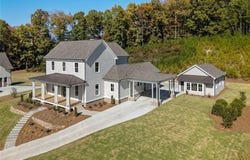 1009 Crossroads Trail, Milton, GA 30004