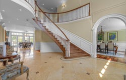 8 Norgate Road, Brookville, NY 11545