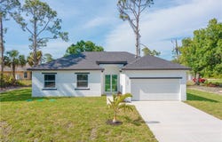 203 E 7th Street, Lehigh Acres, FL 33972