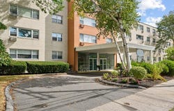292 PEQUOT Avenue, New London, CT 06320