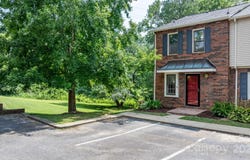 2705 N Center Street, Hickory, NC 28601