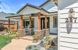217 Glenwood Drive, Eagle Point, OR 97524
