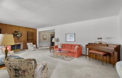 1127 Lincoln Blvd, Manitowoc, WI 54220