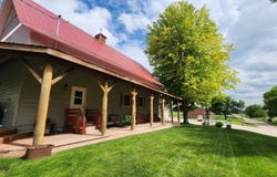 800 Kingston Ave, Wolbach, NE 68882